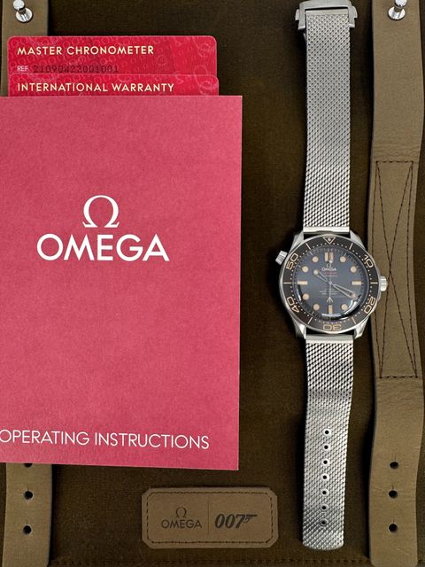 Omega Seamaster Diver 300m - James Bond Edition 210.90.42.20.01.001 Image 7